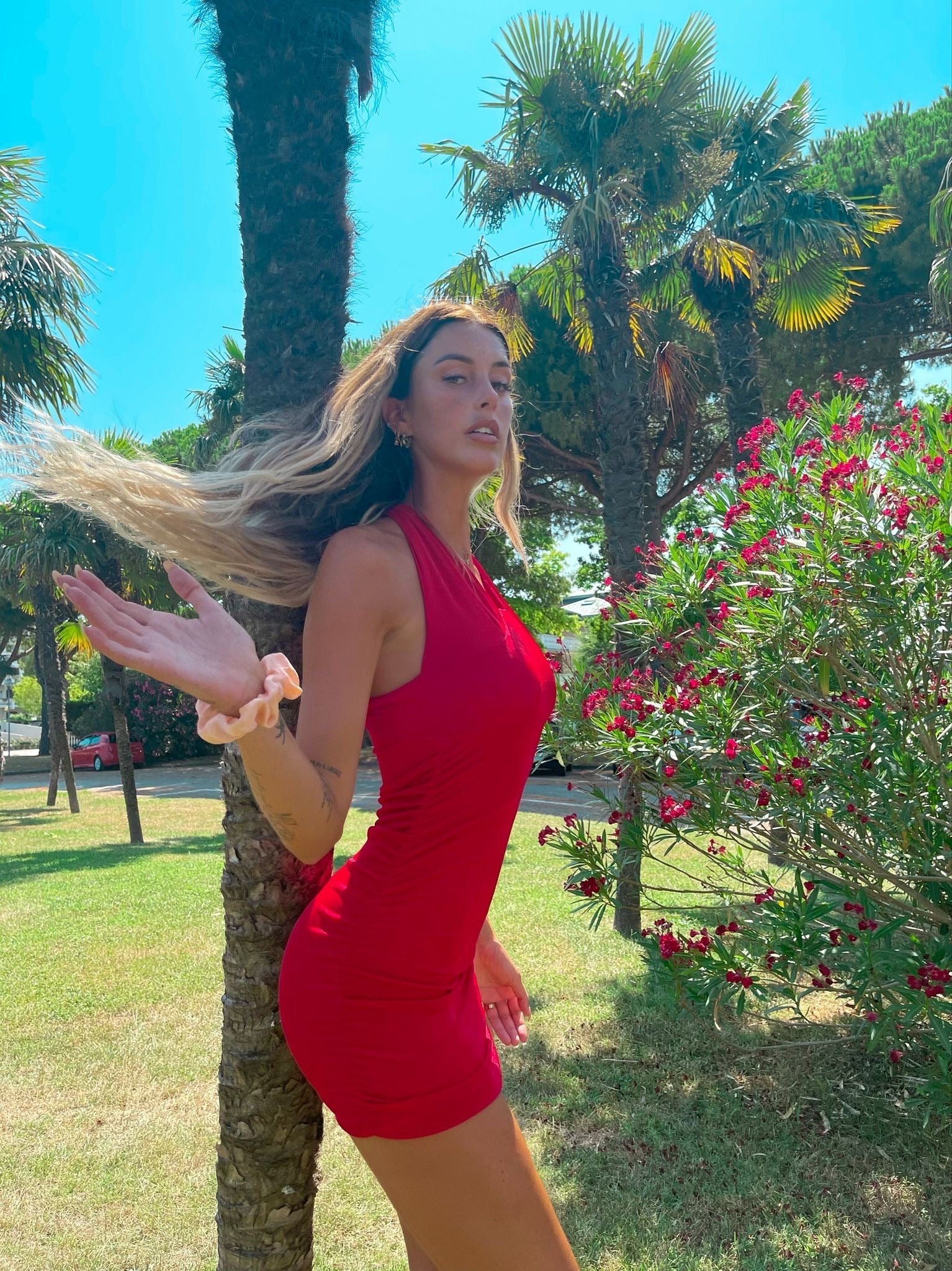 Abito aderente monospalla rosso