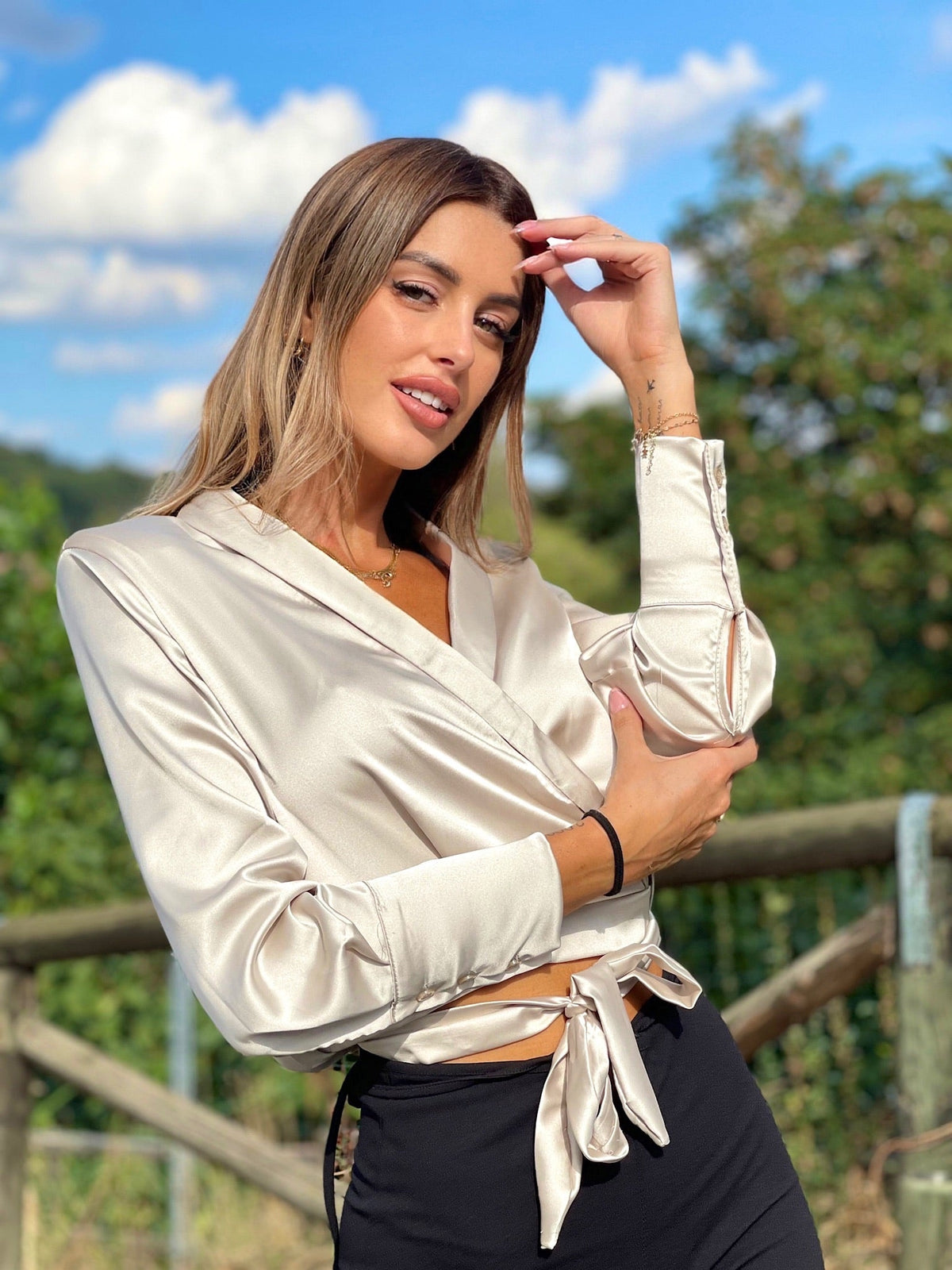 Top in raso beige