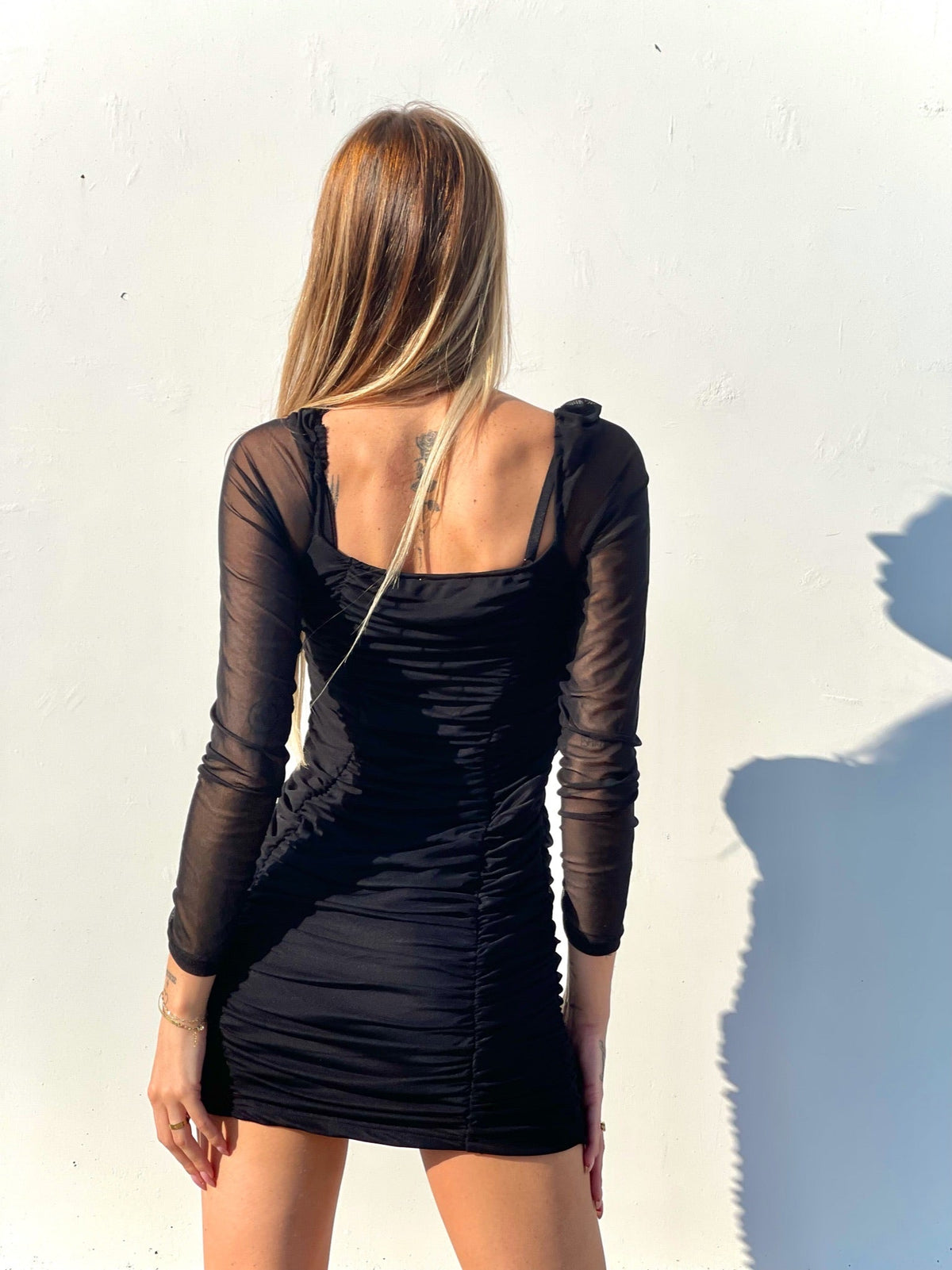 Abito in tulle nero aderente