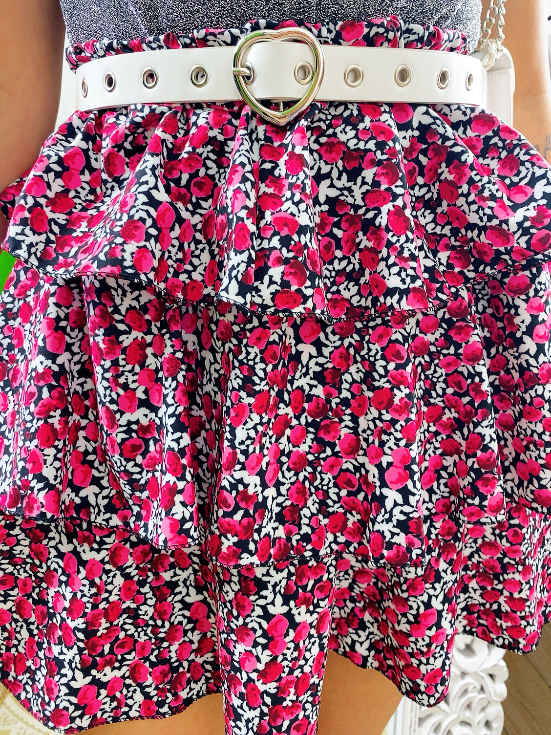 Gonna a balze con fiori Fuxia e nero