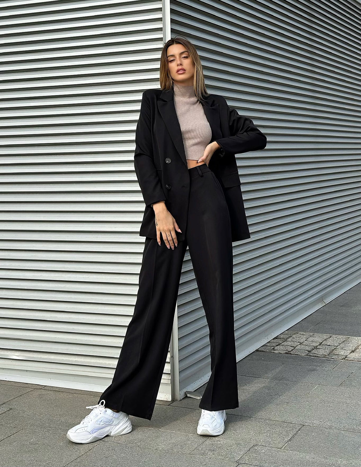 Completo giacca e pantalone nero