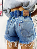 Short Levi’s Vintage bagno medio con strappi