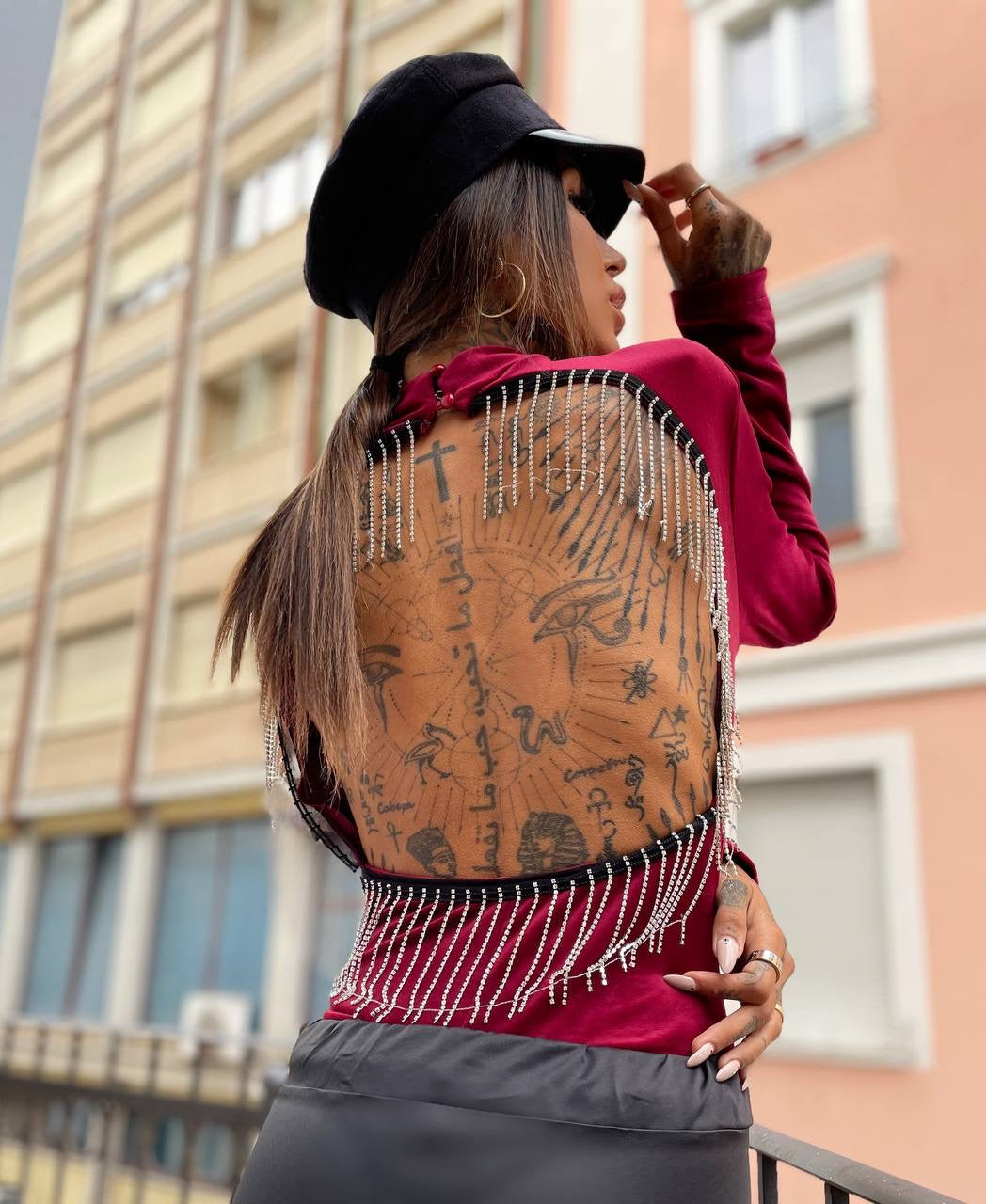 Body schiena aperta con ciondoli Bordeaux