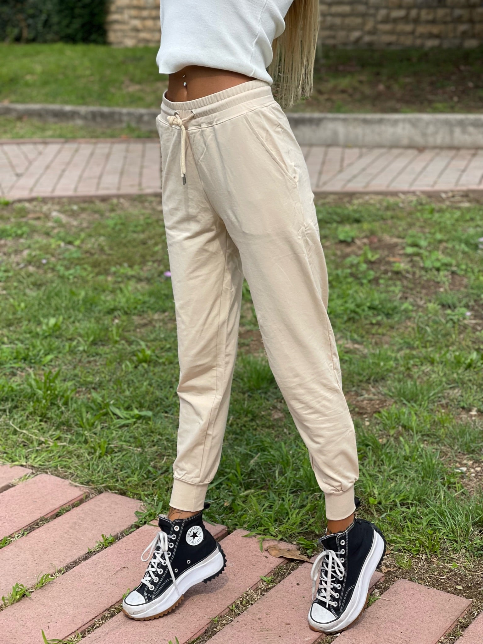 Tuta sportiva beige