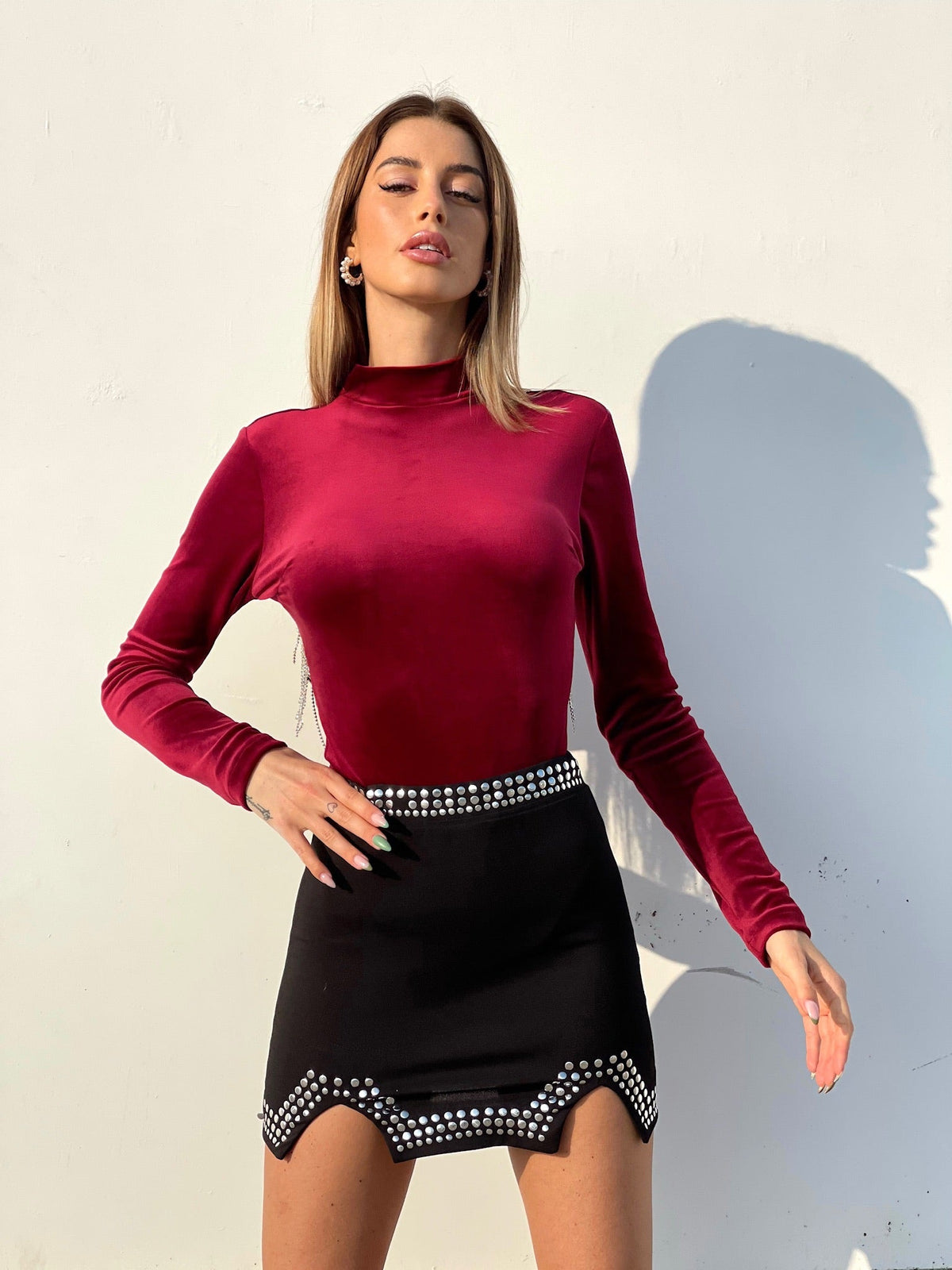 Body schiena aperta con ciondoli Bordeaux