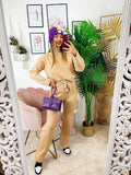 Completo maglia e pantalone largo camel