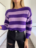 Maglione a righe lilla viola