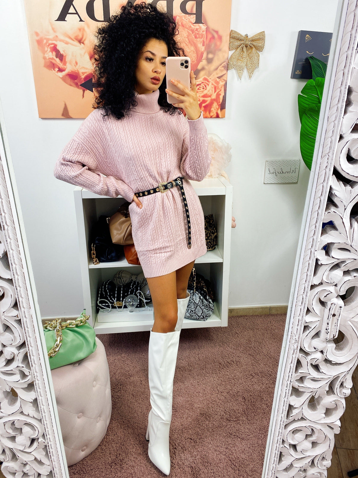 Abito in maglia a trecce collo alto rosa