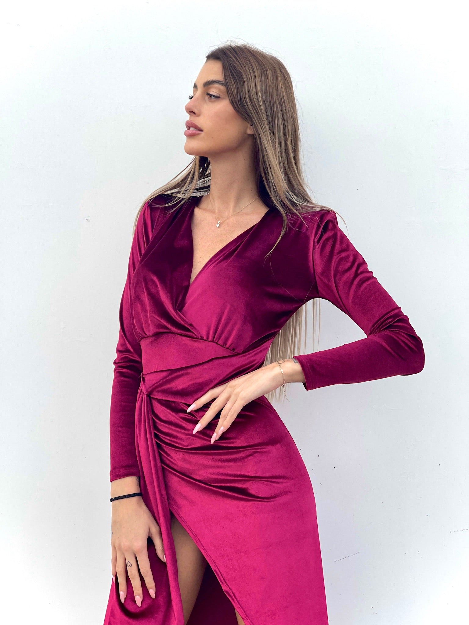 Abito lungo in velluto con maxi spacco Bordeaux