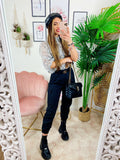 Pantalone con tasche laterali e cintura nero