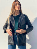 Giacca in eco-pelle con cintura