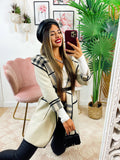 Cappotto check beige con cintura