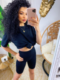Completo sportivo maglia e pantaloncino nero