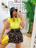 T-Shirt con perle e spalline bombate