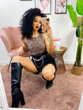 Short in jeans con marsupio e catena Nero