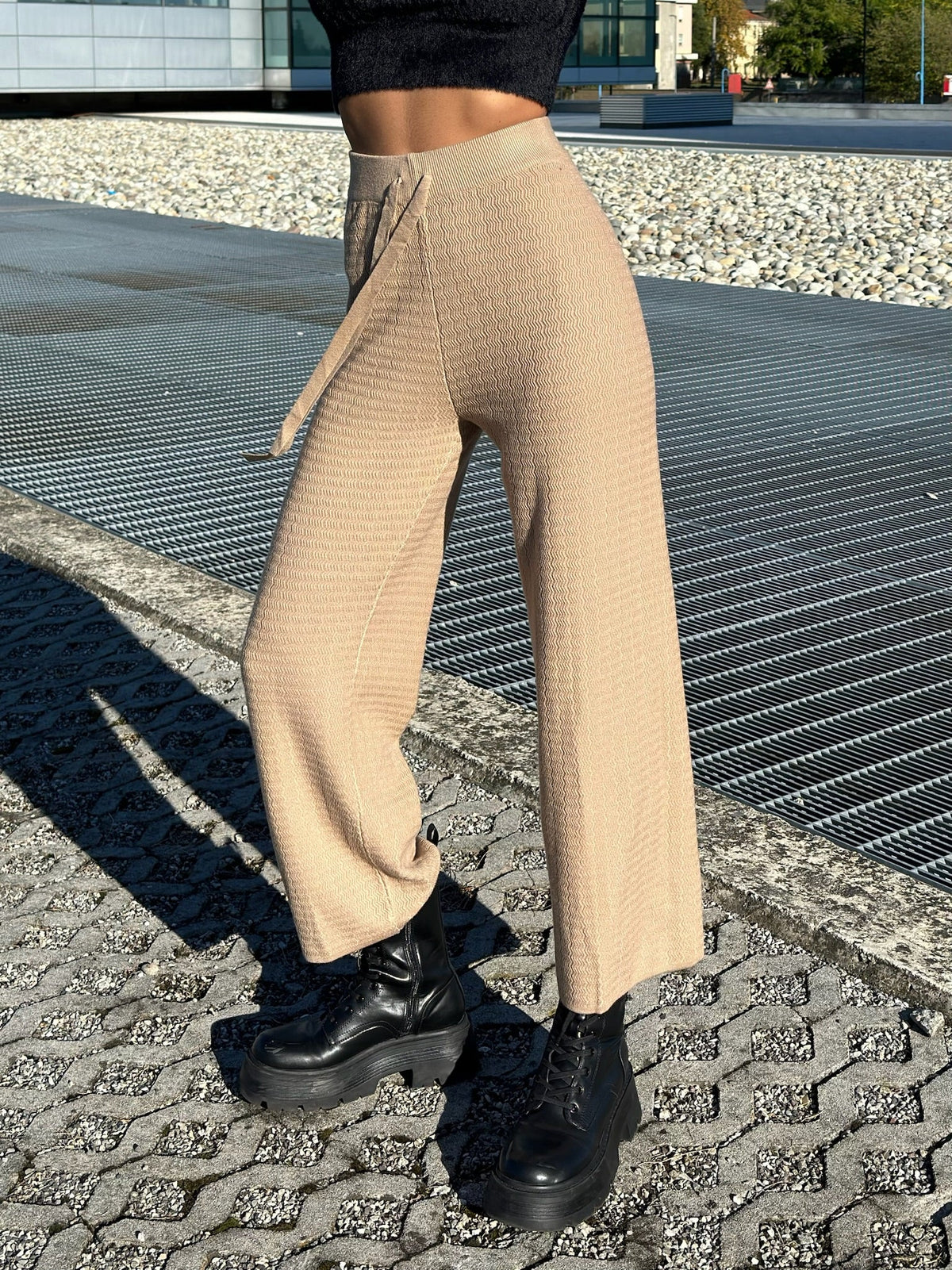 Pantalone di lana ampio beige
