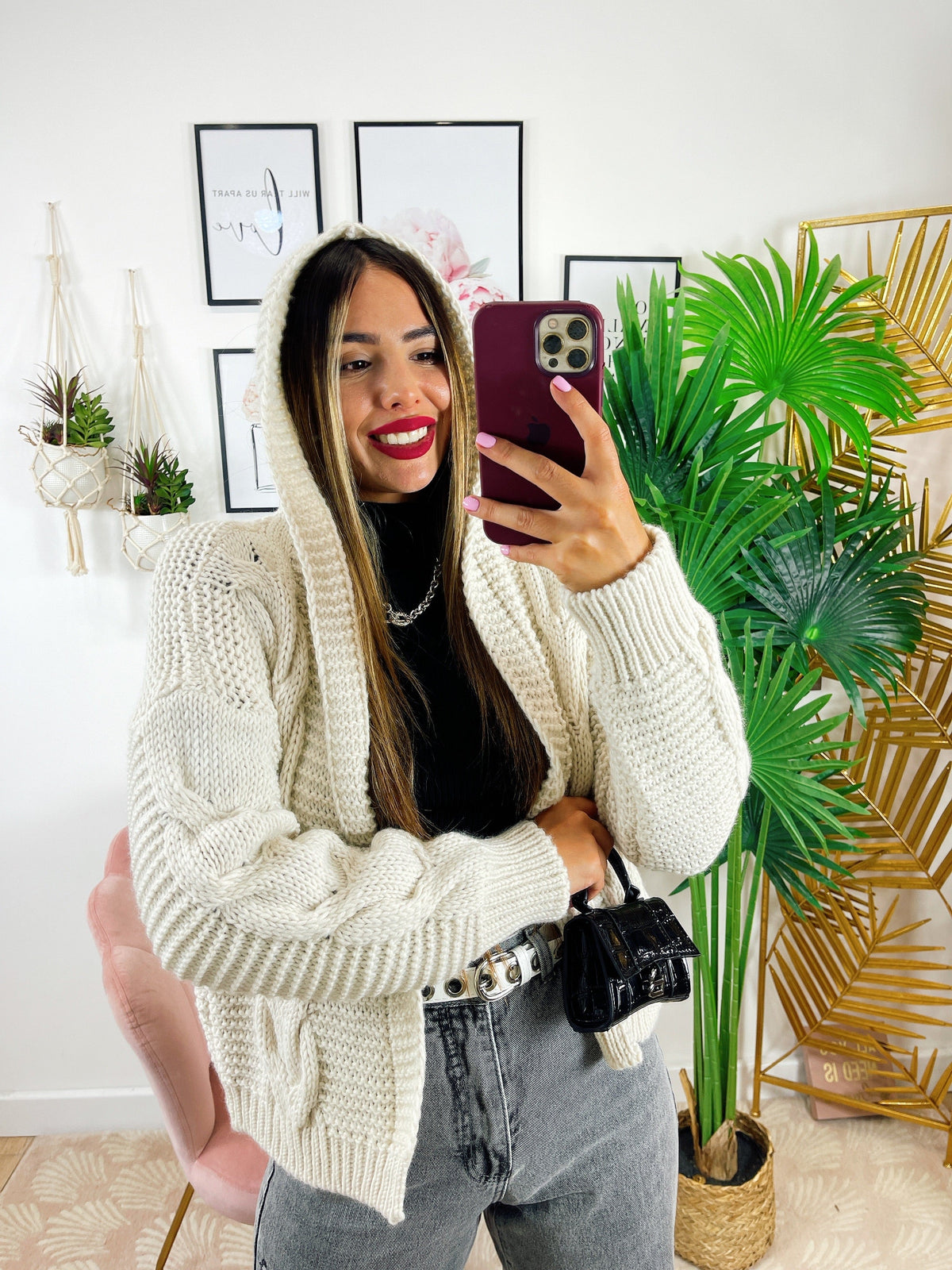 Cardigan beige con trecce