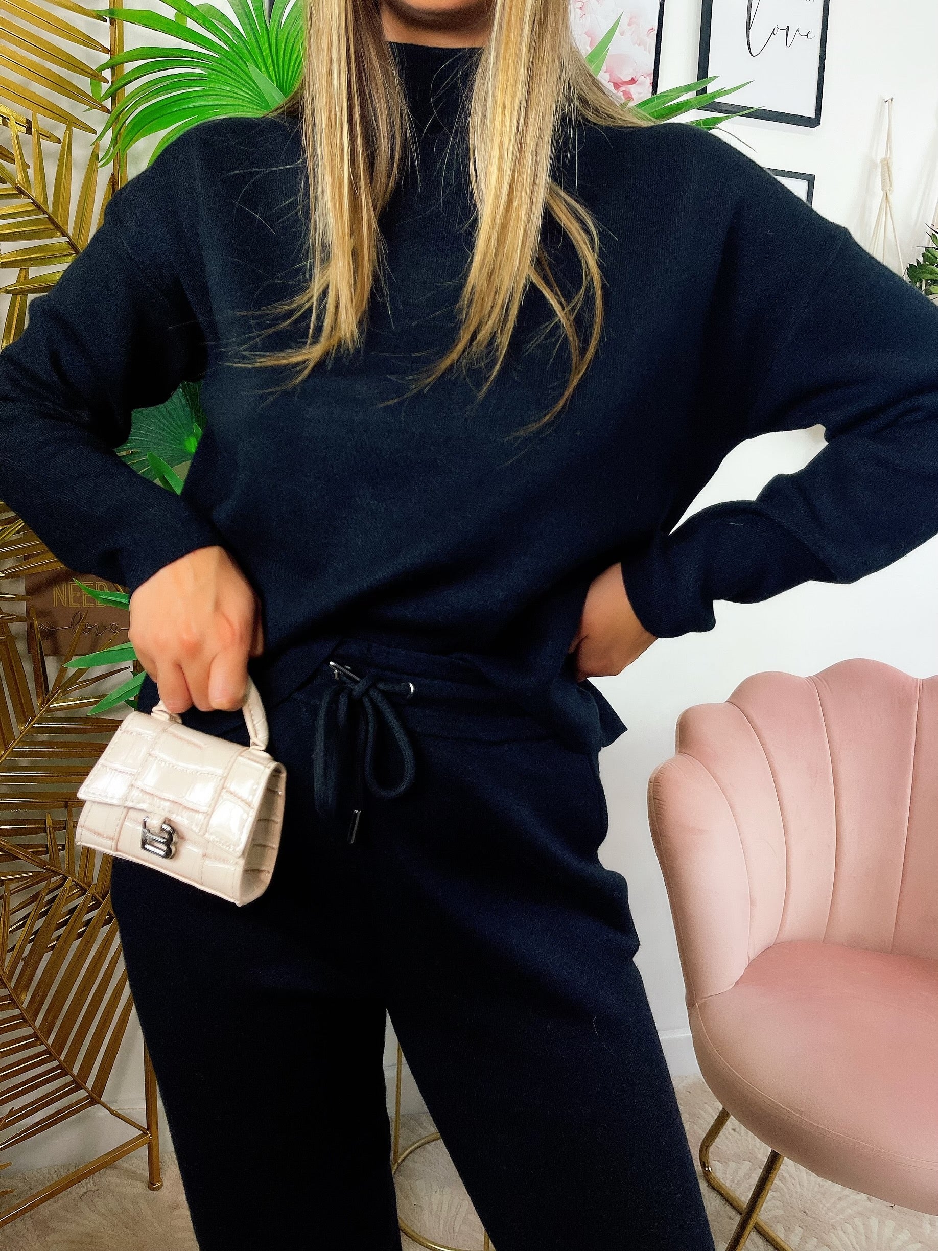 Completo maglia e pantalone Nero
