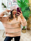 Maglione a collo alto rosa dettaglio oro