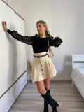 Maglioncino nero con maniche in pizzo