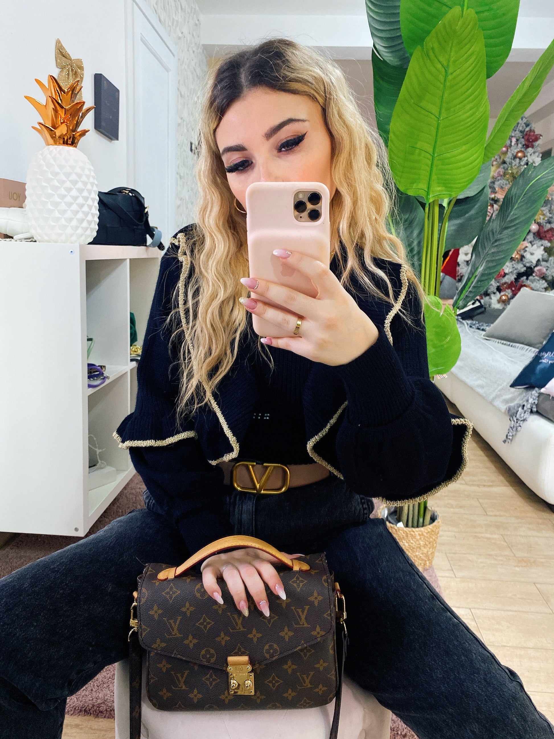 Maglioncino con rouge e dettaglio oro