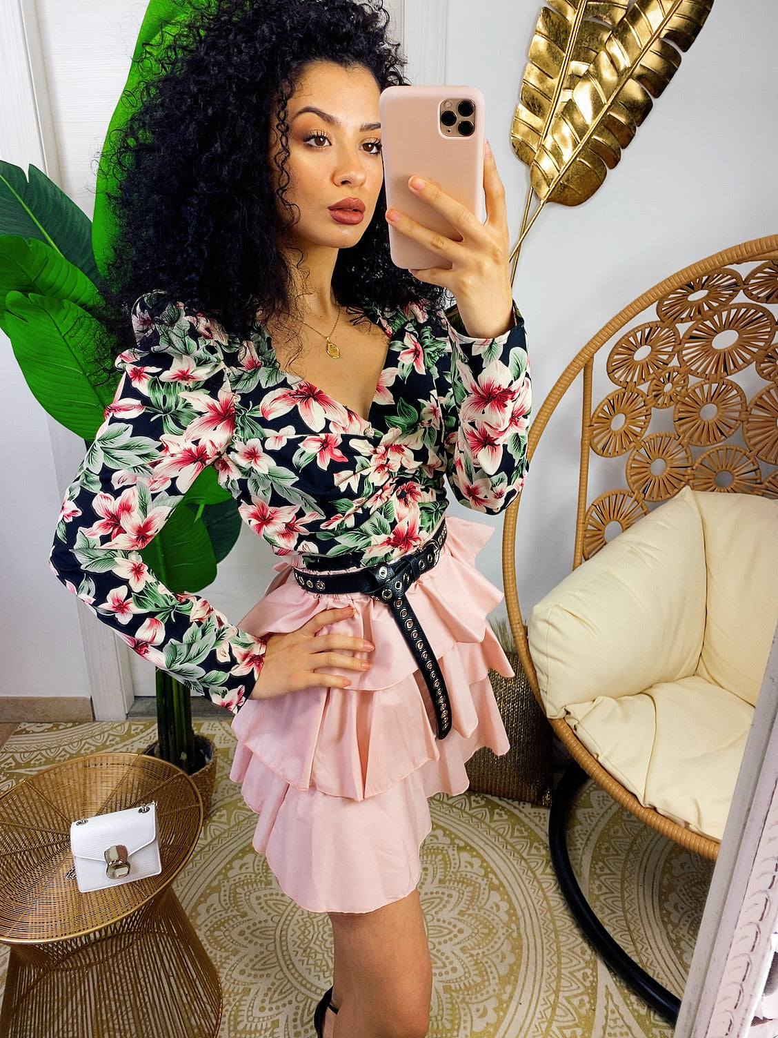 Top a fiorellini rosa e verdi