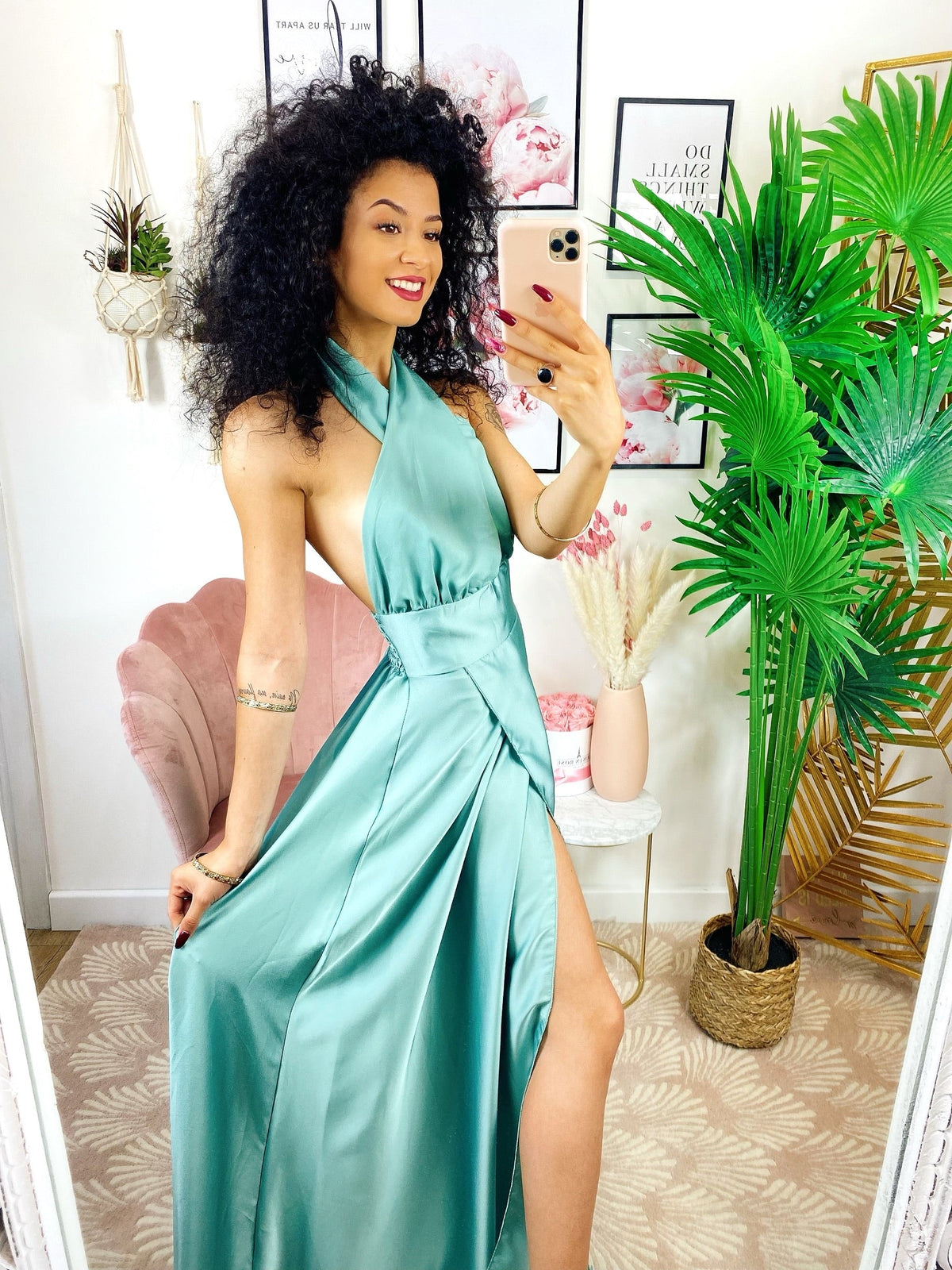 Abito in raso con maxi spacco incrociato tiffany
