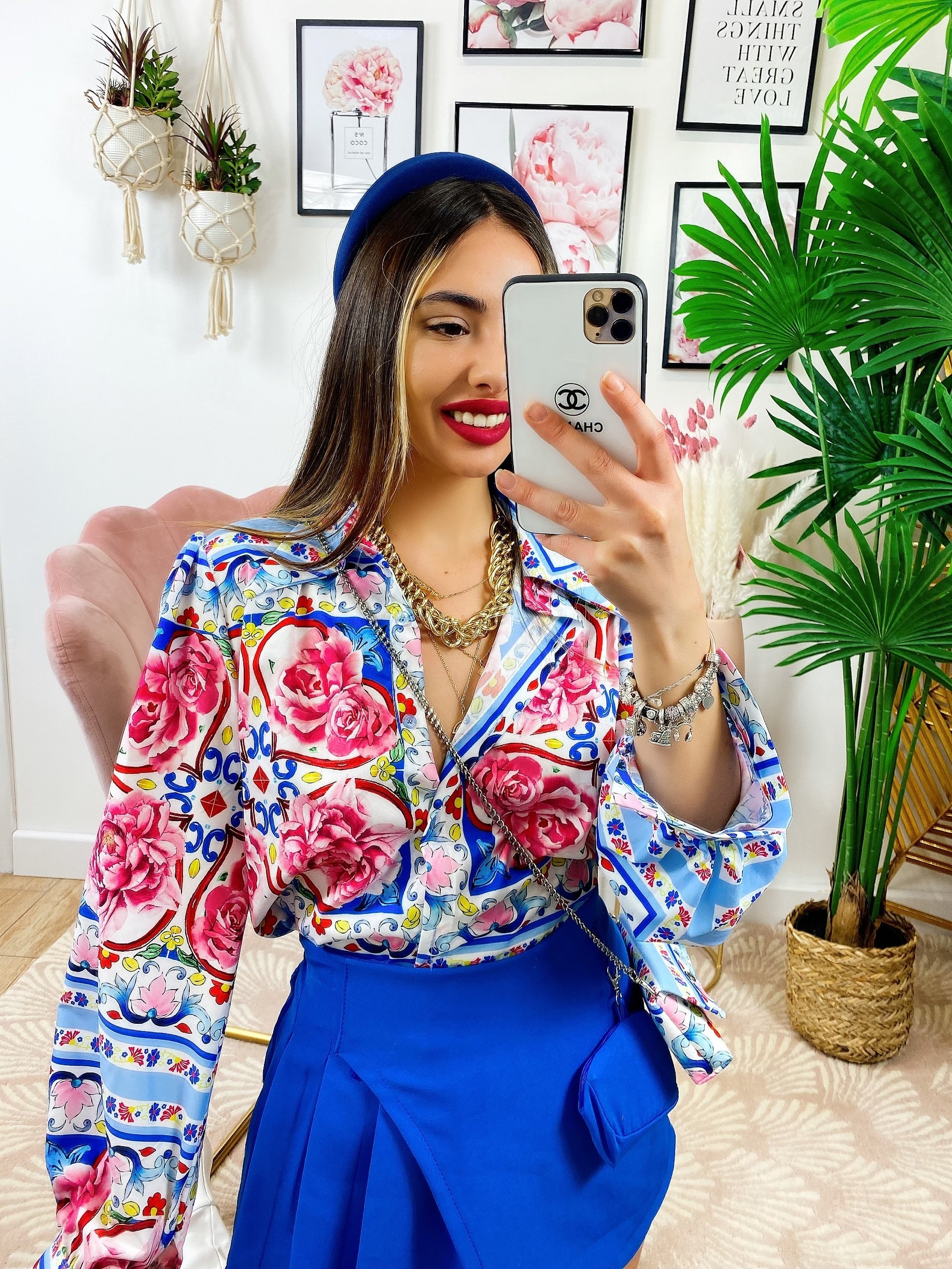 Camicia fiorata con borsetta base Celeste