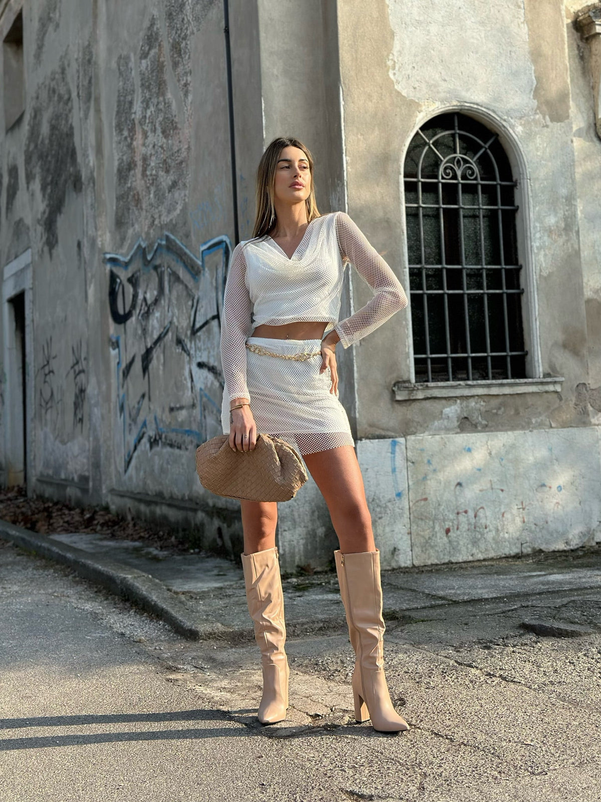 Completo bianco a retina