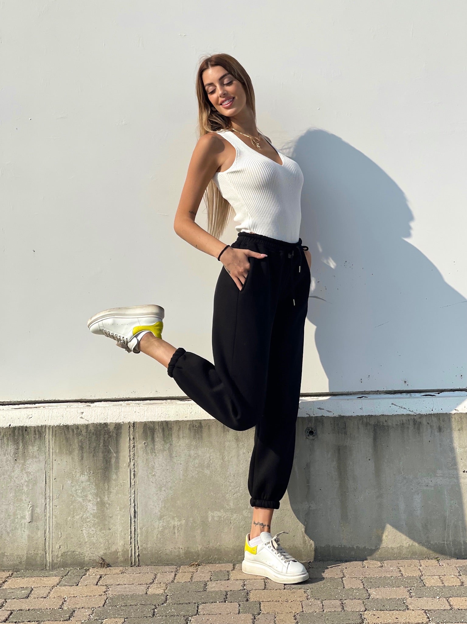 Pantatuta felpato nero