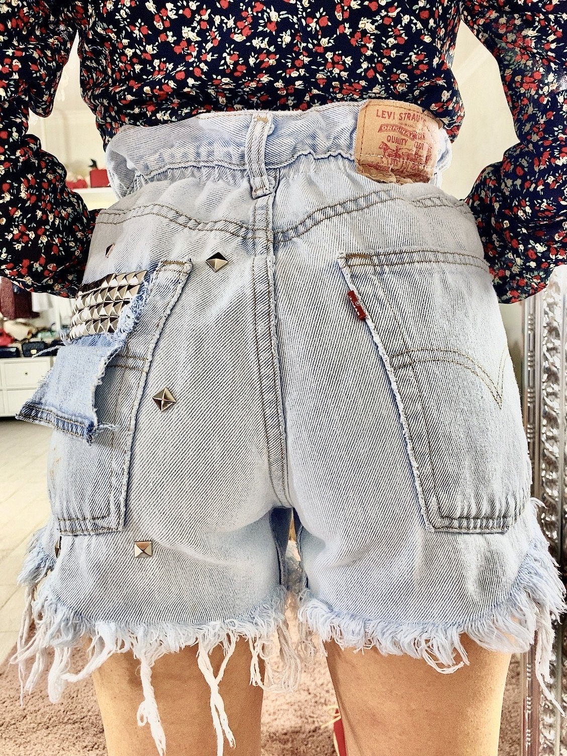Jeans Vintage con Borchie chiaro