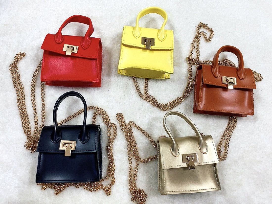 Pochette o marsupio a forma di borsa