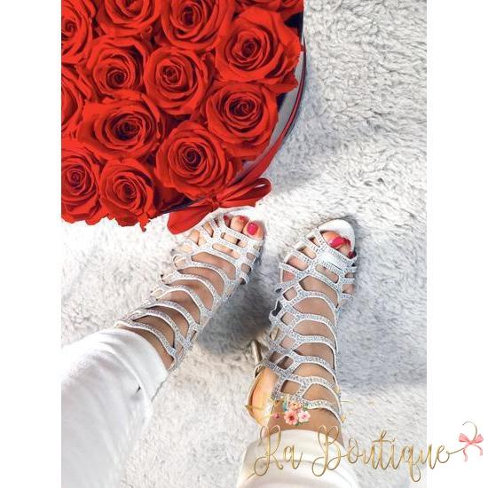 Sandalo a rete con strass