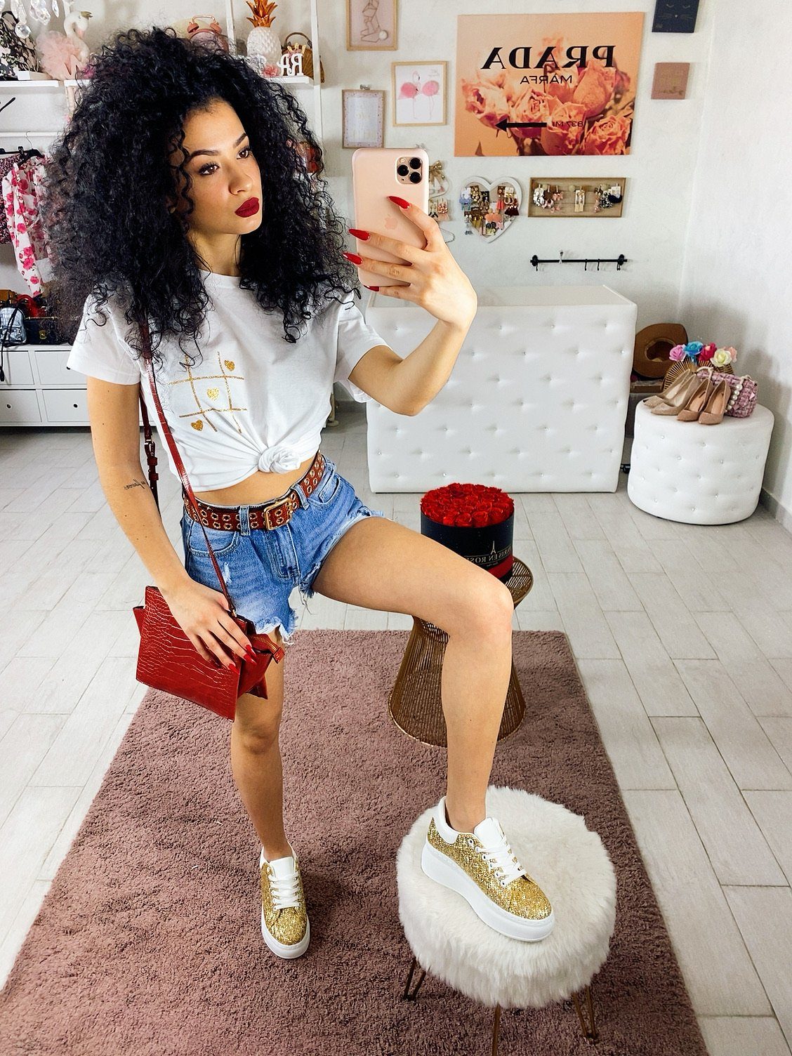 Short in jeans con strappini