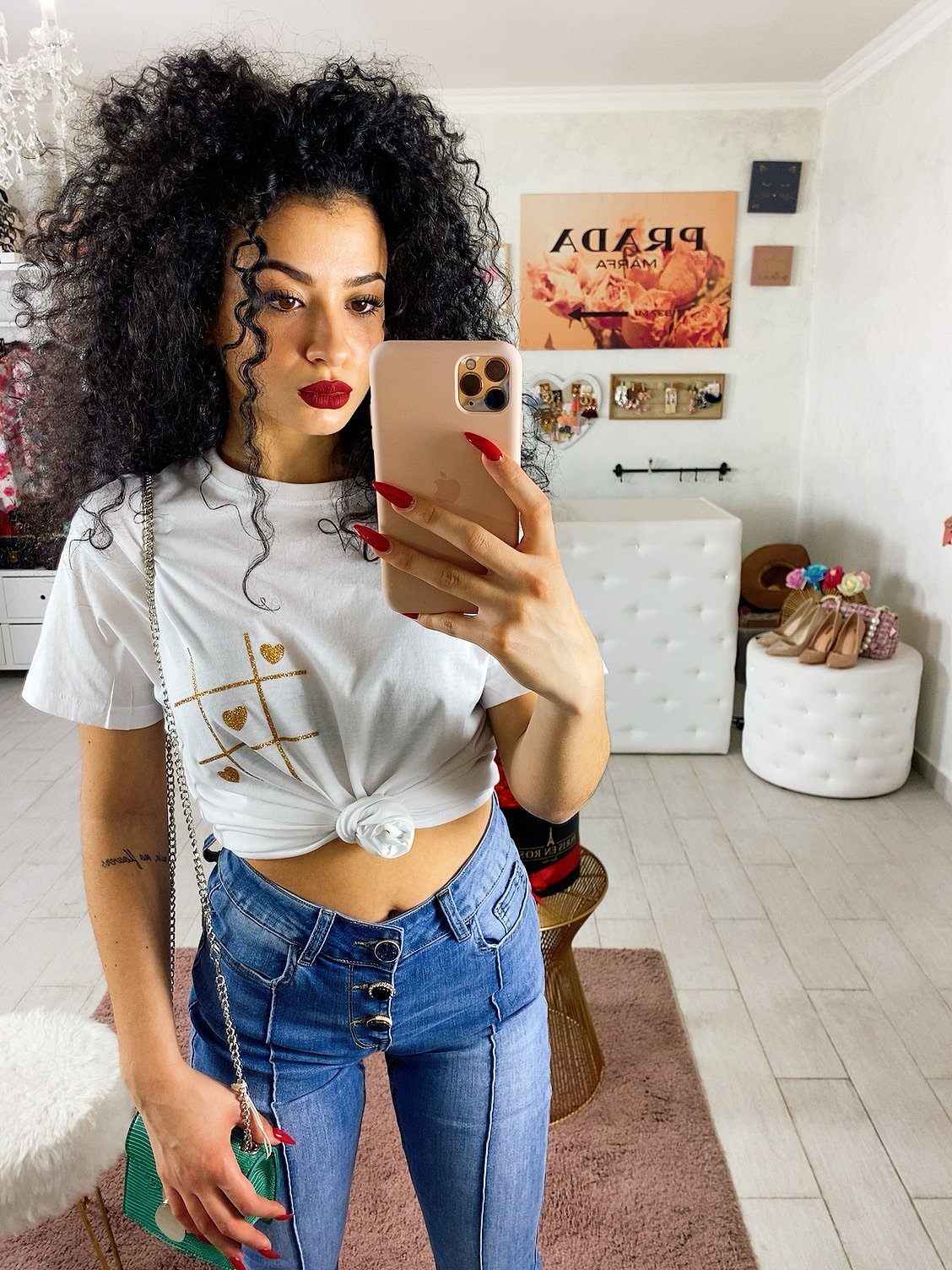 T-shirt con dettaglio gold