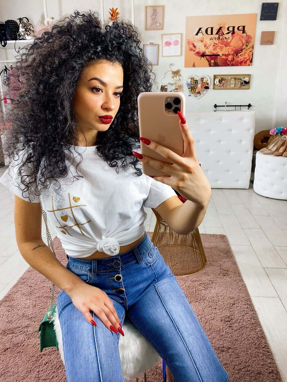 T-shirt con dettaglio gold
