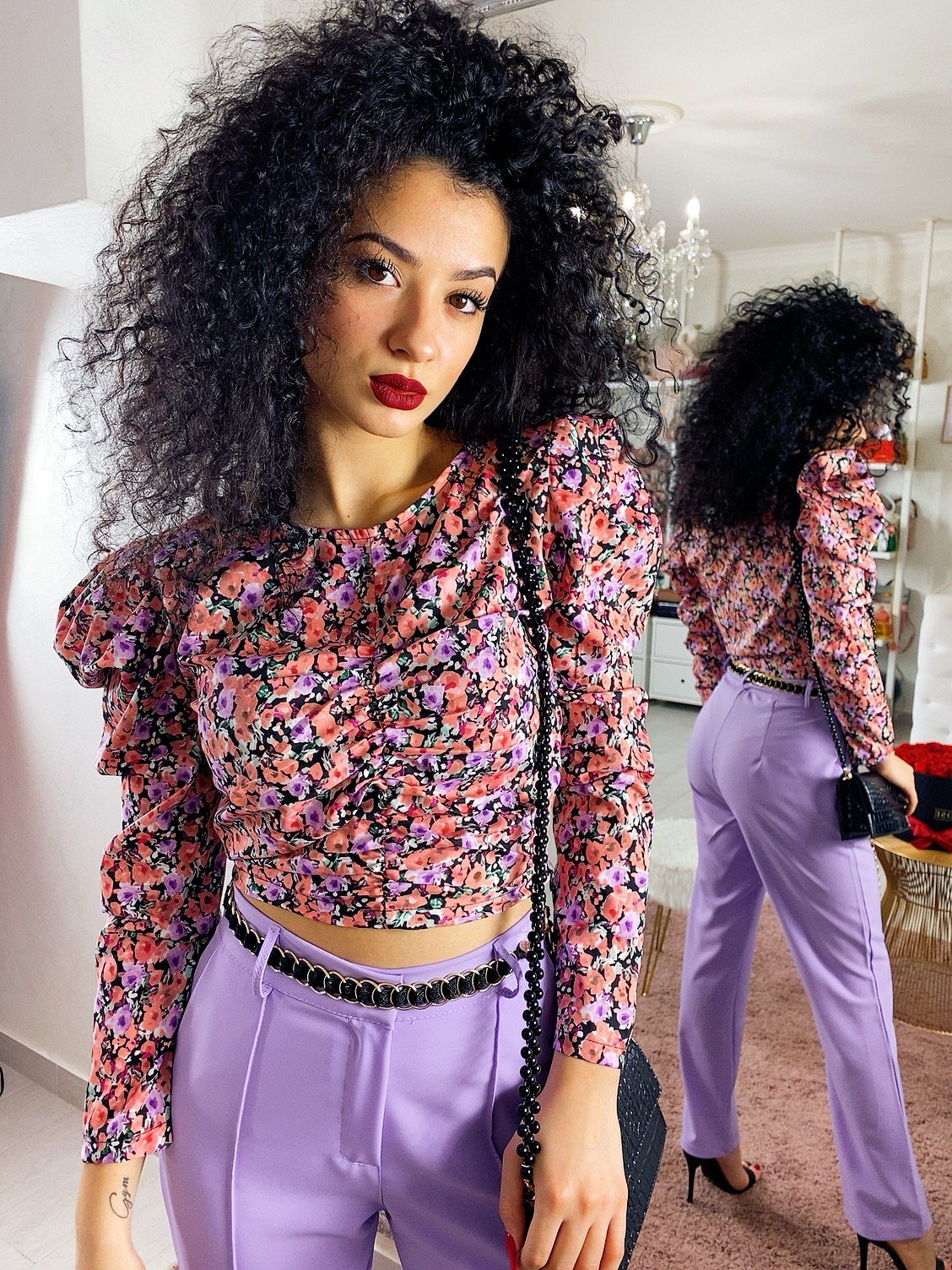 Top con fiorellini rosa manica bombata