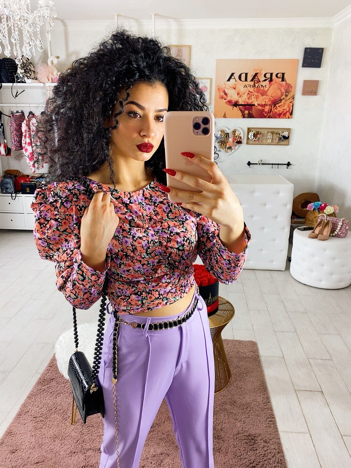 Top con fiorellini rosa manica bombata
