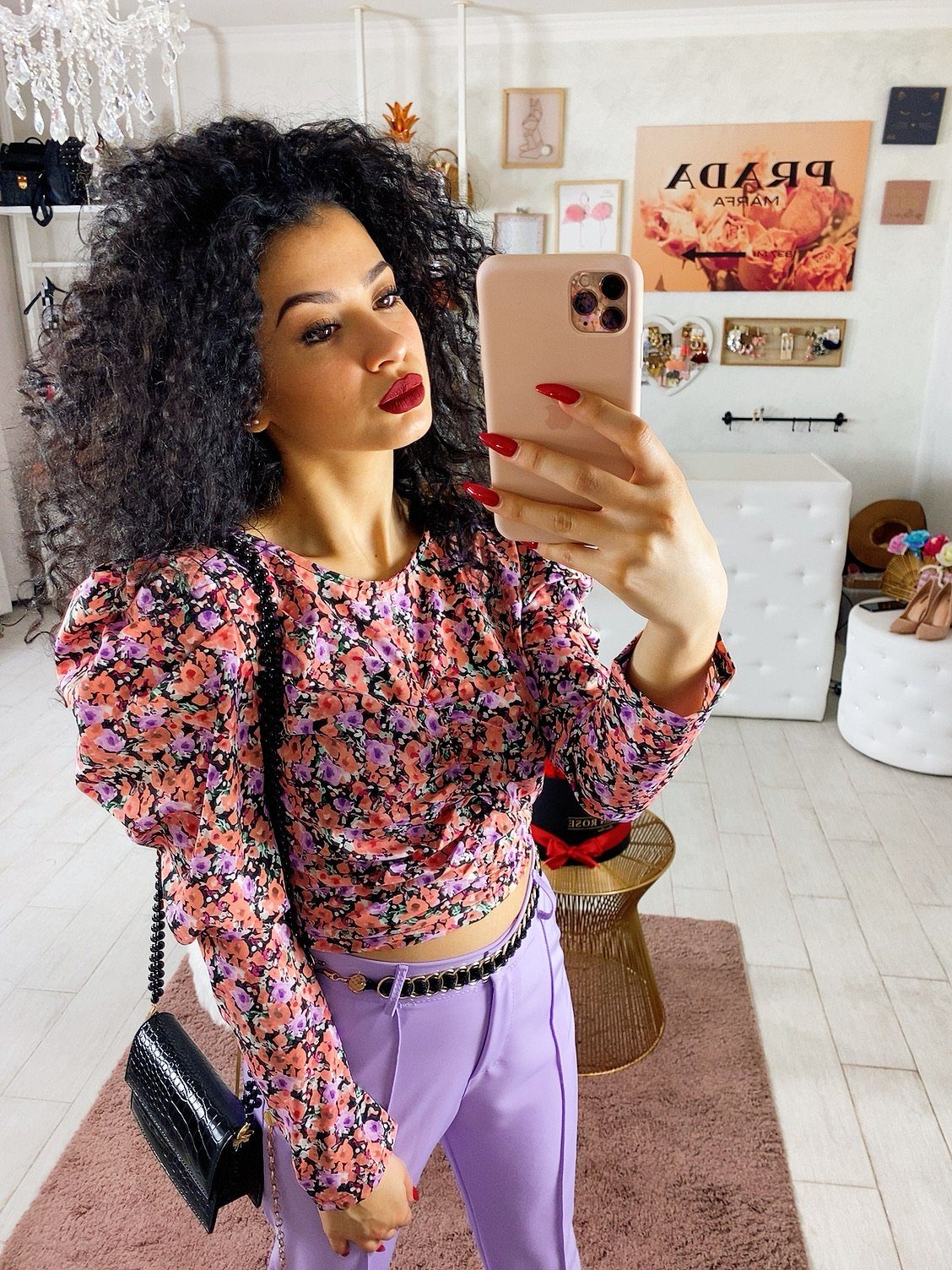 Top con fiorellini rosa manica bombata