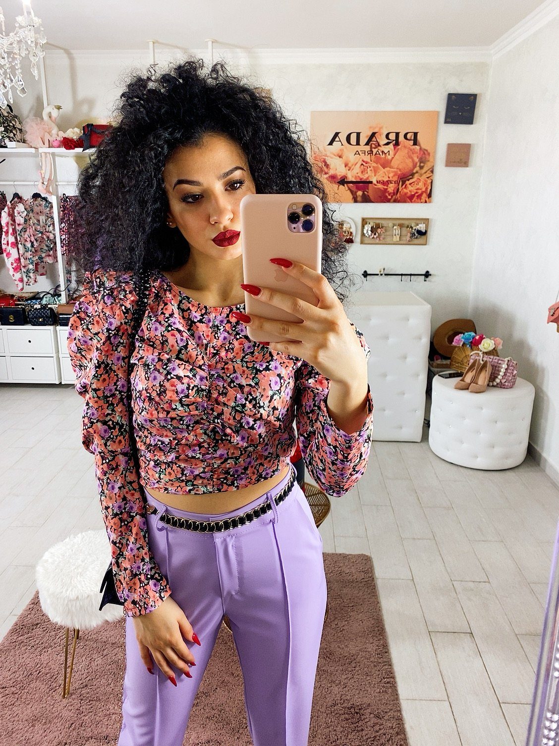 Top con fiorellini rosa manica bombata