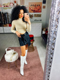 Top crop con zip