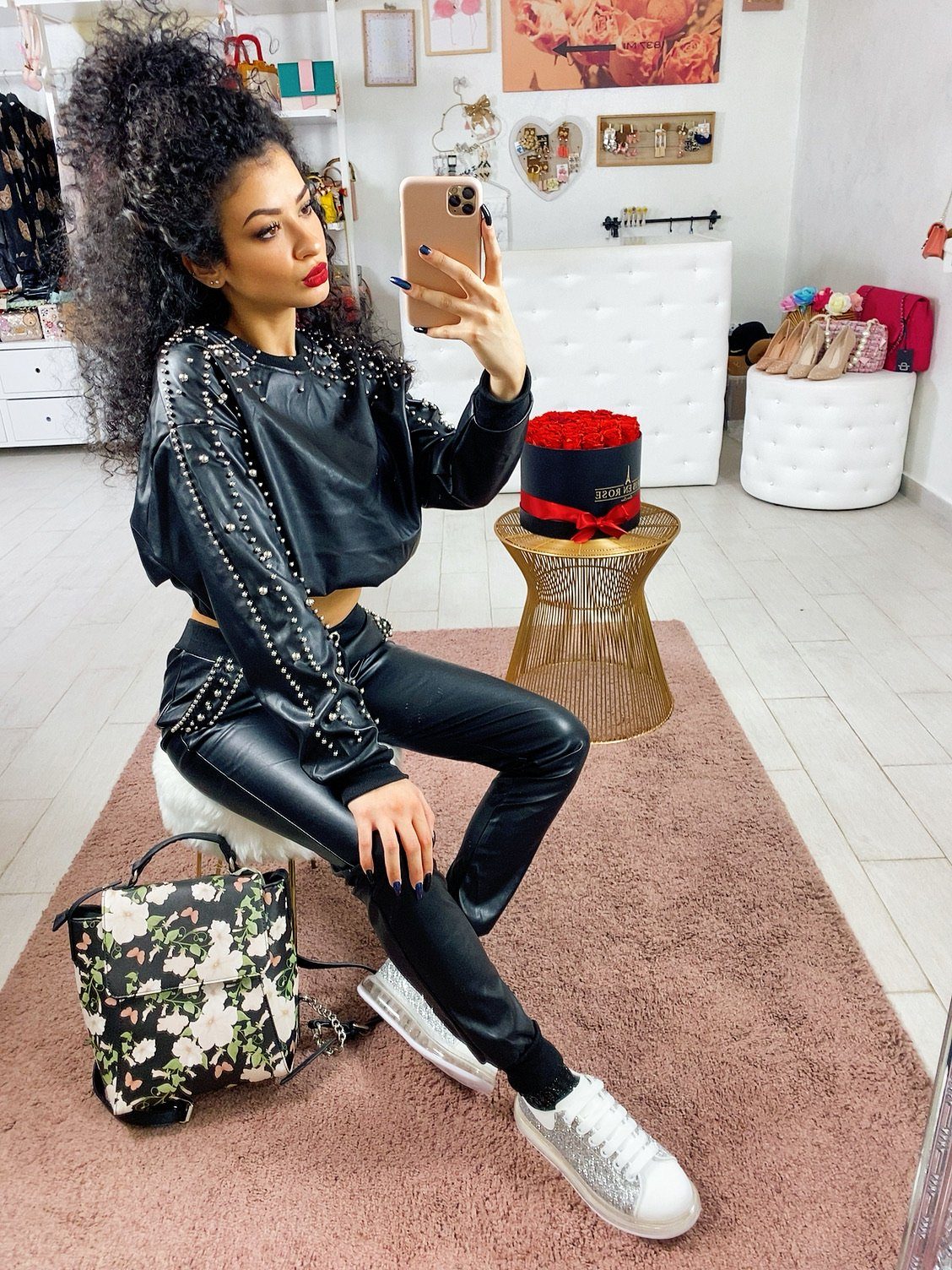 Tuta due pezzi con borchie argento